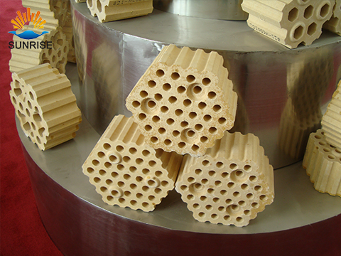 Silica brick for hot blast stove